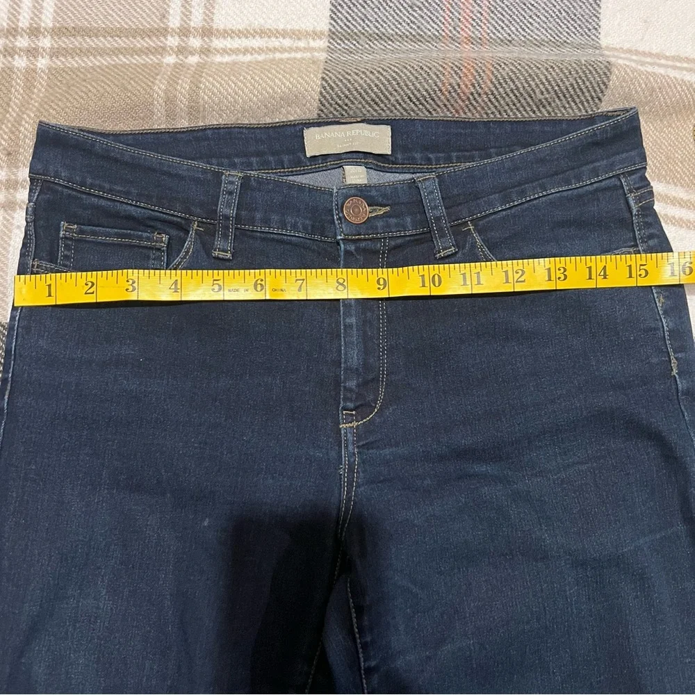 Banana Republic Factory Dark Wash Skinny Fit Jean Size 10 30
